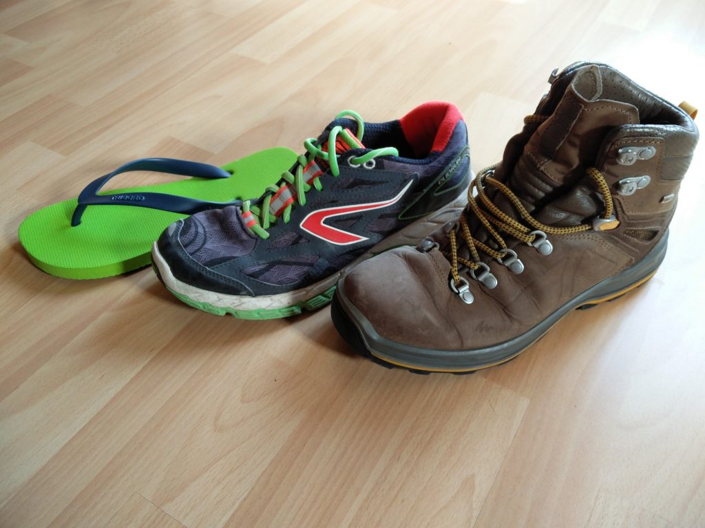 notre choix de chaussures pour voyager léger